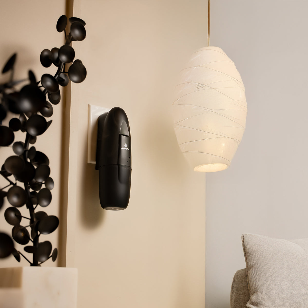 Smart Plug-in Diffuser (Black) - AromaPlan